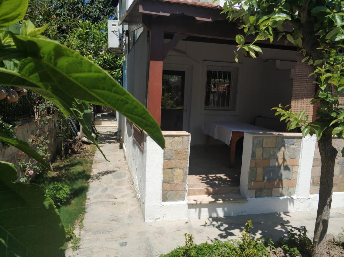 Apart Turgutreis Luaran gambar