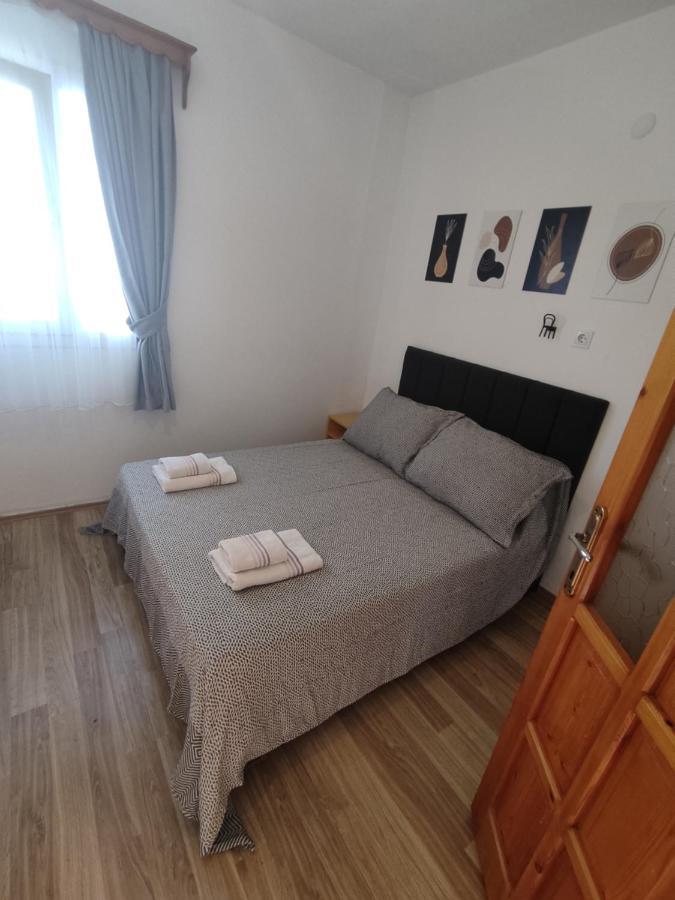 Apart Turgutreis Luaran gambar