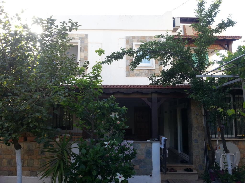 Apart Turgutreis Luaran gambar